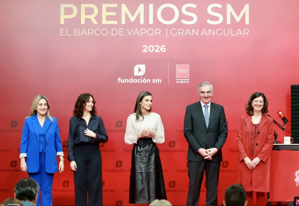 Dos obras premiadas que reflejan la luz y la oscuridad de crecer