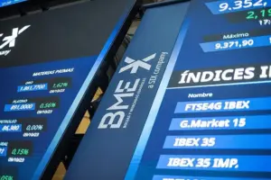 El IBEX 35 roza máximos históricos apoyado por los planes de crecimiento de las empresas y el respaldo de analistas