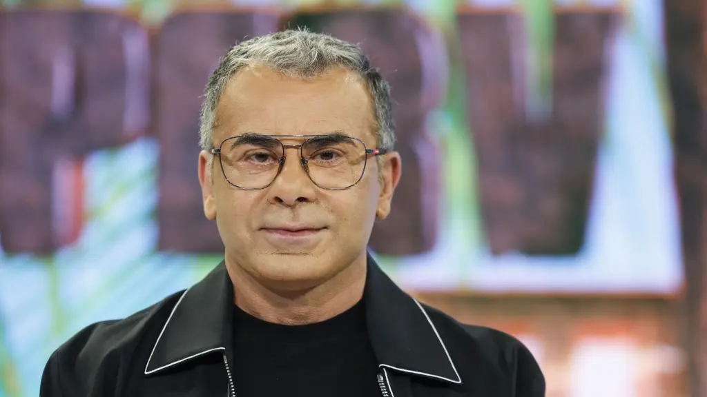 "El paro y la heroína causaron estragos": Jorge Javier confiesa la cruda realidad de su infancia en Badalona 2 El impacto del entorno social en el presentador de Telecinco