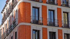 Homming alerta del desajuste, en materia de vivienda, entre anuncios públicos y normativa real