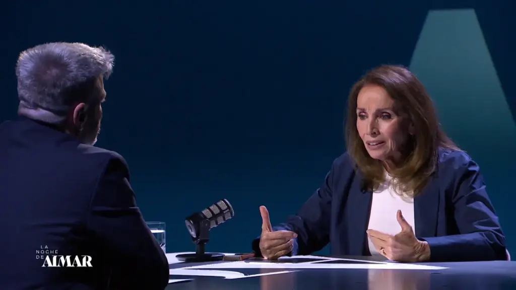 Ana Belén zanja a Abascal: "Prefiero una democracia con Felipe VI que una república con Vox" 2 Los inicios laborales de Ana Belén marcados por la necesidad familiar