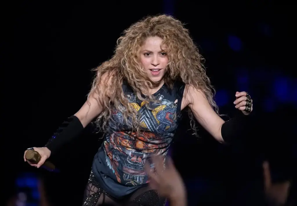 Shakira revela el desayuno que sigue para mantenerse en forma a sus 49 años 1 Multilingüismo y tributo a las grandes leyendas del deporte: Shakira y Burna Boy lanzan 'Dai Dai' para conquistar el Mundial 2026