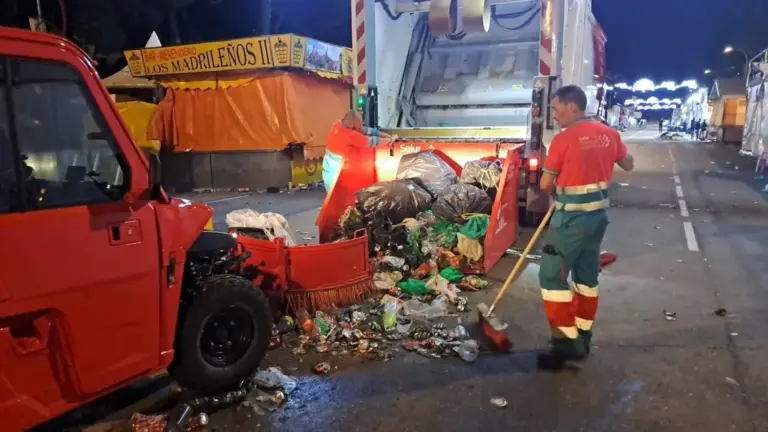 La 'cara B' de las fiestas de San Isidro: casi 20 toneladas de basura y una normativa de ruido que incumple hasta el Ayuntamiento de Madrid