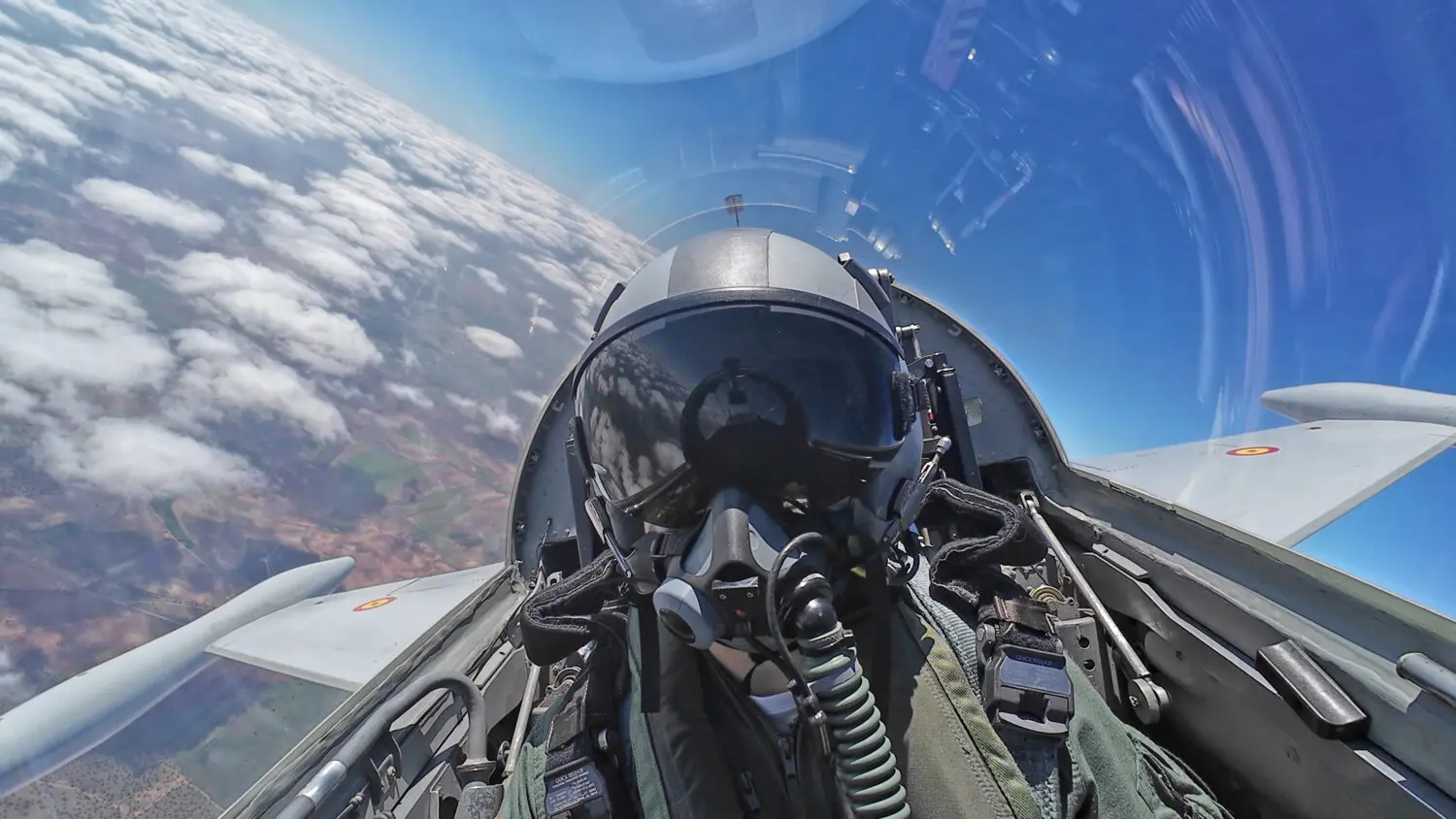 Su experiencia con los imponentes cazas Eurofighter en Albacete | Fuente: Casa de S.M el Rey Su experiencia con los imponentes cazas Eurofighter en Albacete