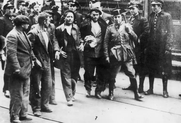 La surrealista huelga de tres días en la que un pueblo de España se declaró independiente porque el gobierno central no les pavimentaba la carretera