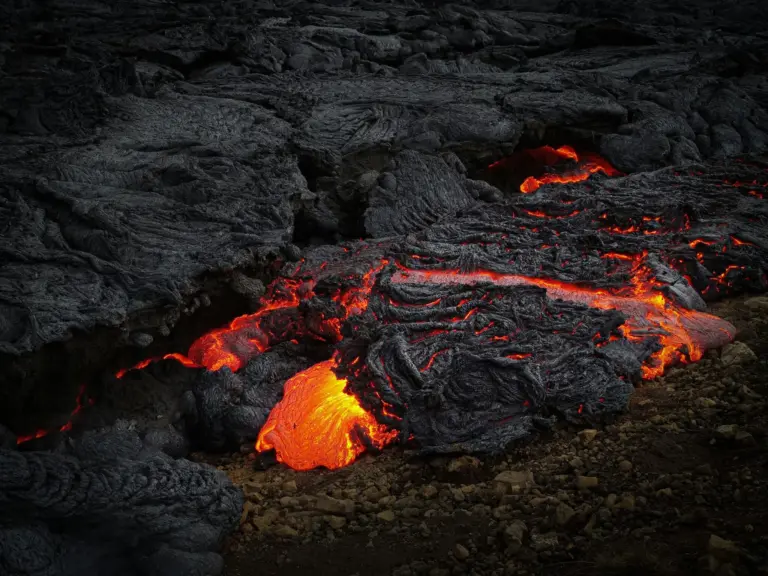 Un nuevo estudio explica cómo se formó el Etna, el volcán más peculiar de Europa