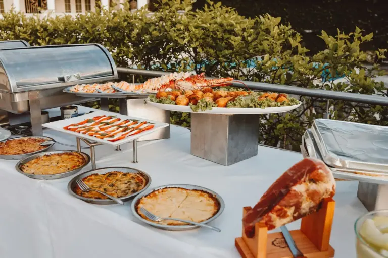 Los 4 buffets de Madrid baratos que no te puedes perder: desde 15,50 €