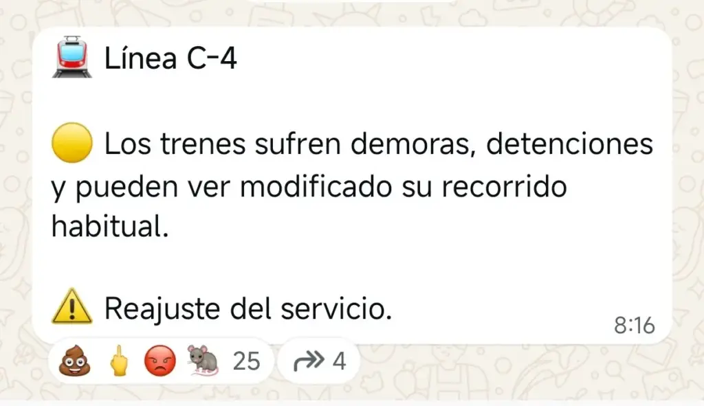 Colapso en Madrid por la PAU: Los 'parches' de Metro y Cercanías no evitan los problemas en el transporte 2 Aviso del canal de WhatsApp de Cercanías por demoras en la línea C-4 durante la PAU 2026