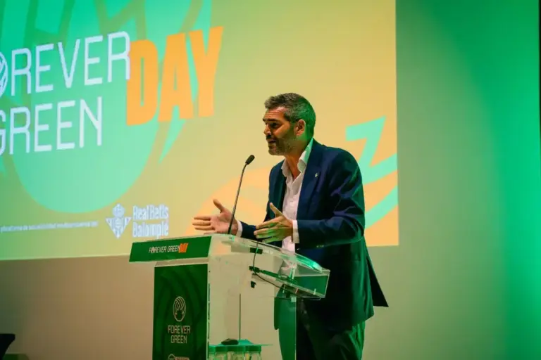 El Real Betis abrirá a la participación ciudadana la creación de su próxima camiseta especial del partido Forever Green