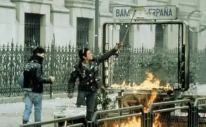 El misterio del "Cojo Manteca": el mito de las protestas estudiantiles de 1987 que se convirtió en el icono rebelde de una generación