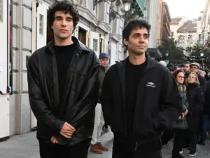 Crimen en España sigue a una periodista apoyada por Los Javis