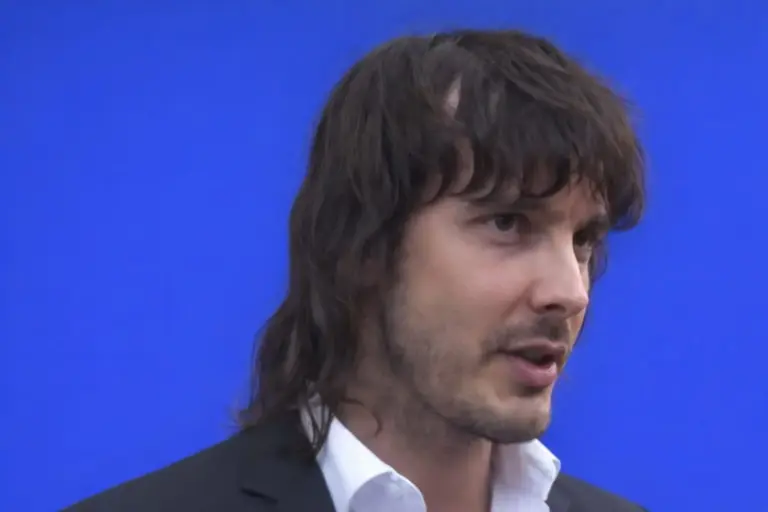 El enigma de David Janer: ¿Por qué el protagonista de 'Águila Roja' dejó la televisión por la filosofía?