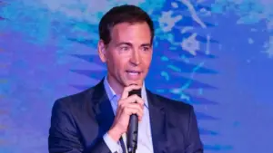 Fuera del agua y millonario en tierra: La asombrosa vida actual de David Meca como gurú de los negocios