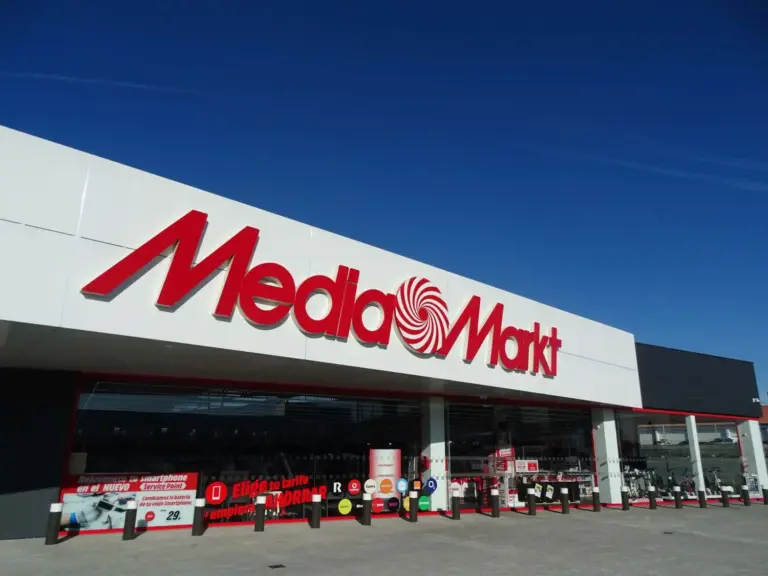 Este frigorífico de Samsung reduce drásticamente tu consumo de luz y ya está disponible en MediaMarkt