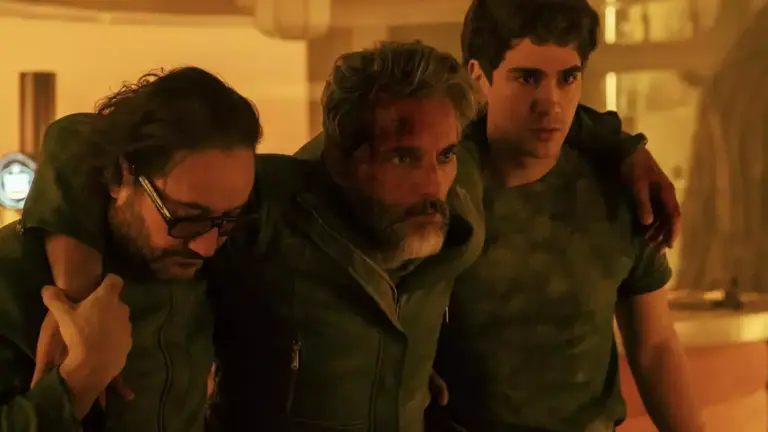 «El refugio atómico»: el thriller de Álex Pina que Netflix canceló pero que arrasa en las listas de lo más visto