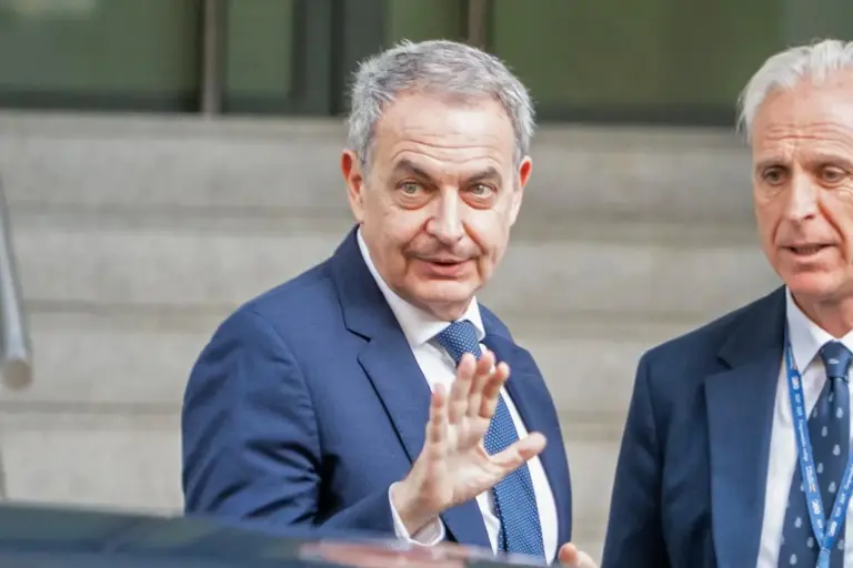 La factura de 200.000 euros que la Policía vincula a Zapatero por mediar en Bolivia