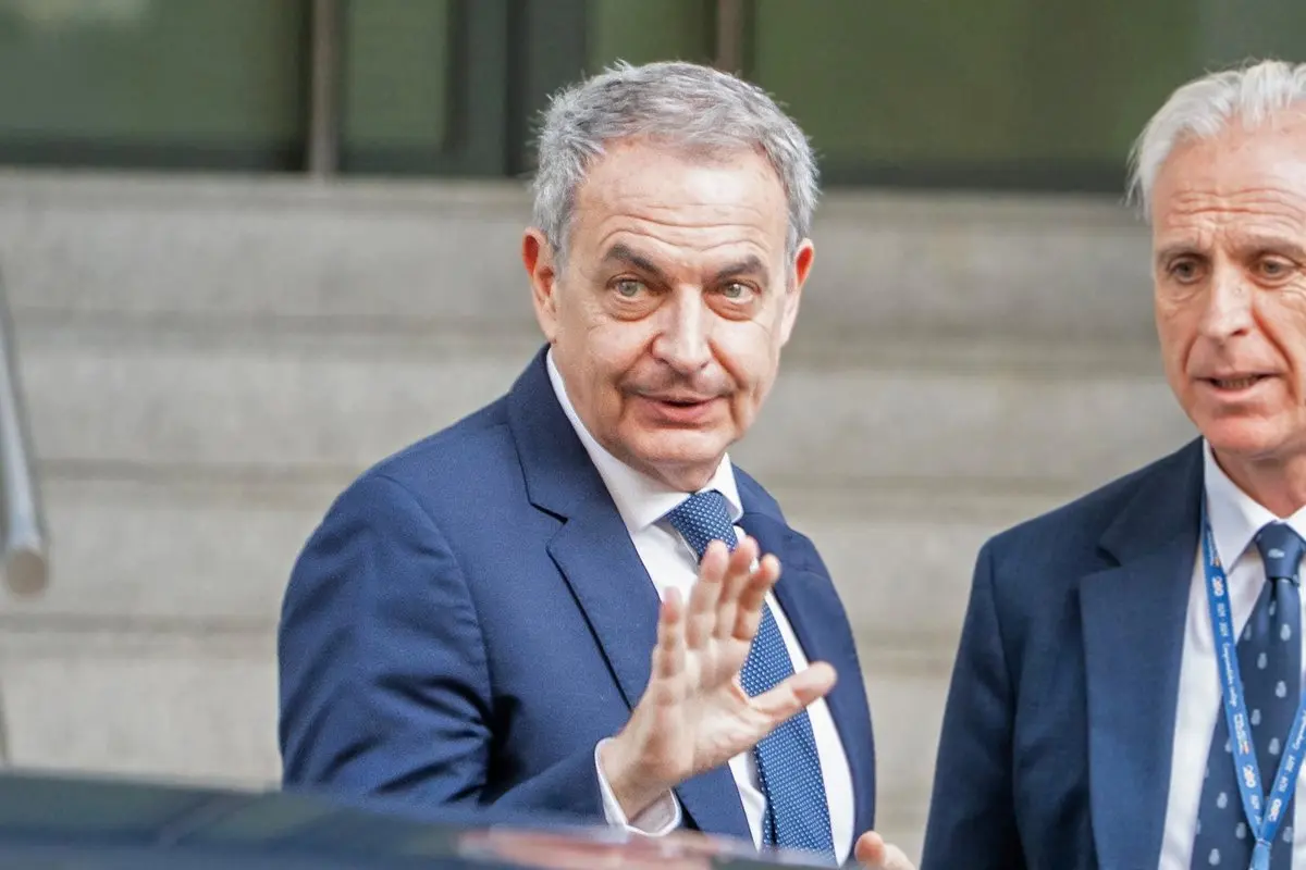 “Estoy hundido, voy a necesitar tiempo para asimilar este golpe”: El duro revés judicial de Zapatero que arrastra a sus propias hijas | Fuente: Europa Press “Estoy hundido, voy a necesitar tiempo para asimilar este golpe”: El duro revés judicial de Zapatero que arrastra a sus propias hijas