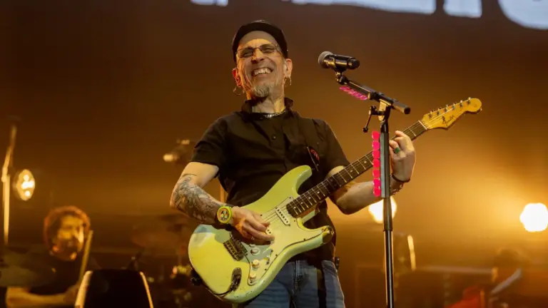 Fito & Fitipaldis anuncian el 'Aullidos Tour' con 42 conciertos íntimos en teatros de toda España
