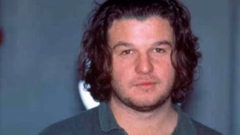 Ni platós ni exclusas: El insólito trabajo actual de Íñigo, el concursante más recordado de 'GH 1'