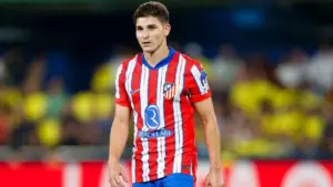 El Atlético denuncia al Barça ante la FIFA por intentar llevarse a Julián Alvarez