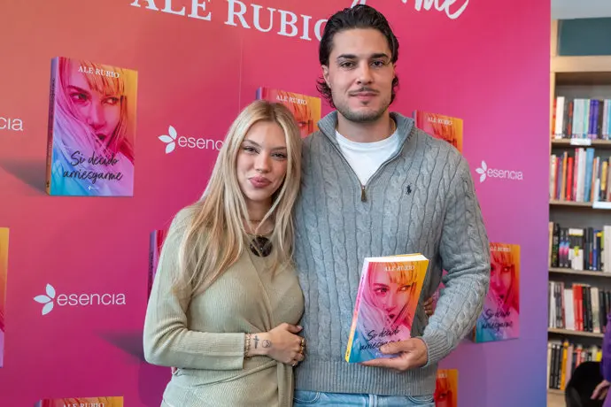 La satisfacción de la editorial y el respaldo del entorno de Alejandra Rubio