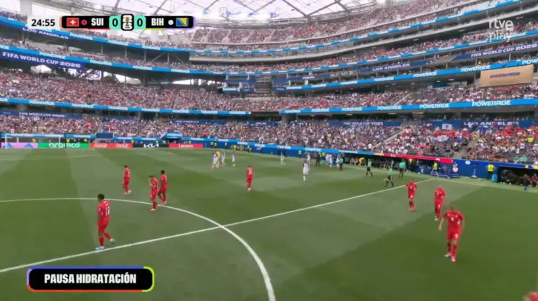 Las pausas de hidratación del Mundial: el chollo publicitario que dispara los ingresos de la FIFA en un 36 %