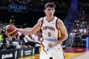 Locura en el Draft NBA: Sergio de Larrea, drafteado por Knicks y traspasado a Dallas Mavericks