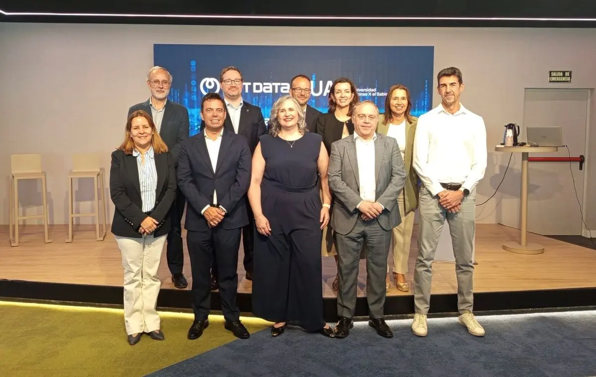 UAX y NTT DATA