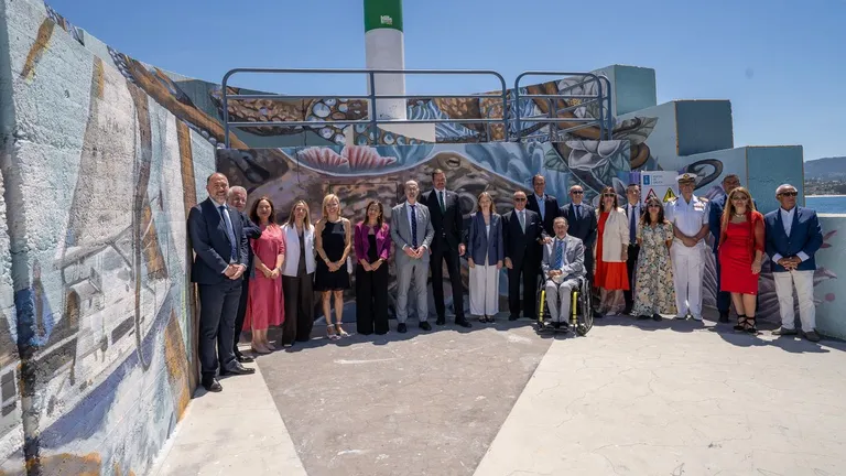 Baiona inaugura el mayor mural artístico de España tras un proceso de participación ciudadana