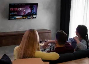 El invento español que purifica el aire de casa sin filtros y gasta menos energía que una bombilla led