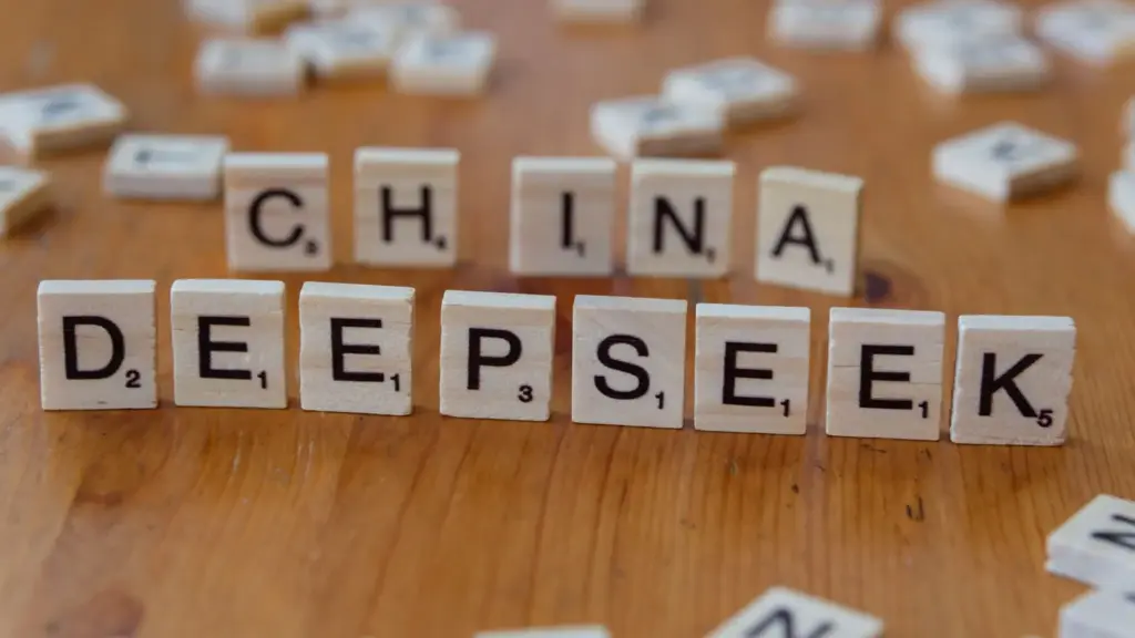 La IA china de código abierto que ya supera a GPT-5.5 y acecha a Claude Opus 4.8