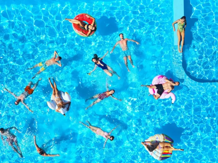 La industria de la piscina promueve el aprendizaje y acelera la innovación para prevenir ahogamientos