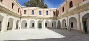 El Museo del Realismo Español de Almería inaugura la primera gran retrospectiva de María Moreno