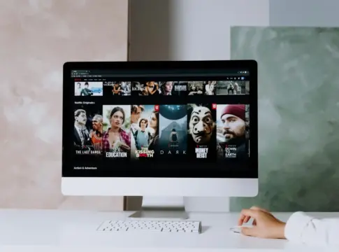 netflix-reduce-cine-presupuesto-medio-20-portada Netflix reduce cine 2026
