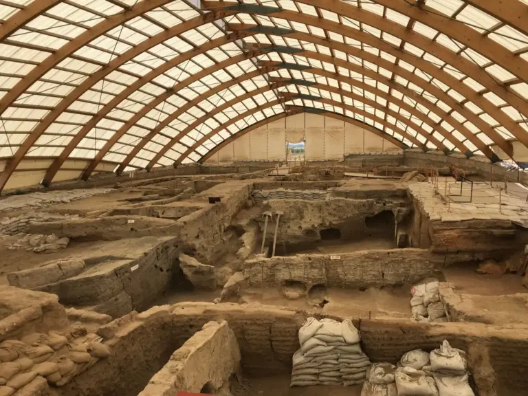 Nueve lugares mitológicos que la arqueología ha confirmado