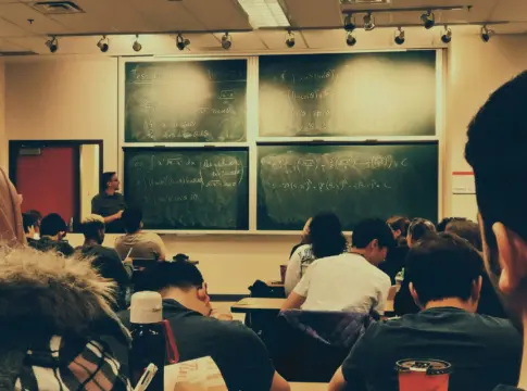 oposiciones-profesor-titular-uex-27-plaz-portada oposiciones profesor titular