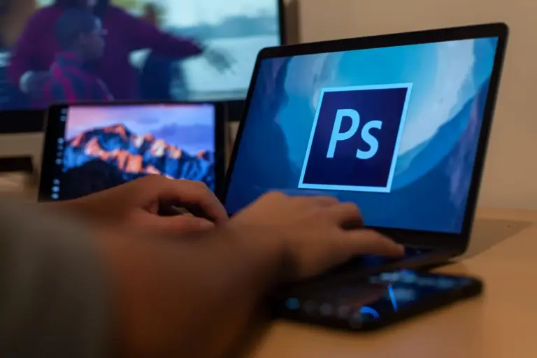 Photoshop en Windows 11: un 20% más de rendimiento sin cambiar de PC, gracias a Microsoft y Adobe