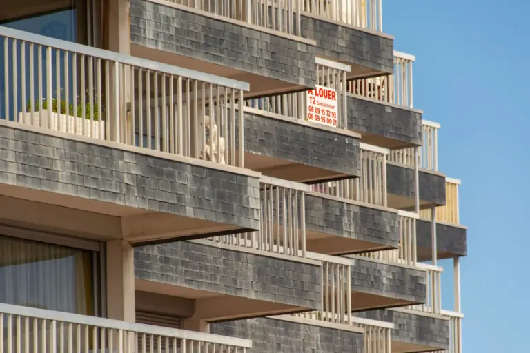 La subida del precio de la vivienda en 2026: un 12% más caro y un 7,3% menos de compraventas, según BBVA Research