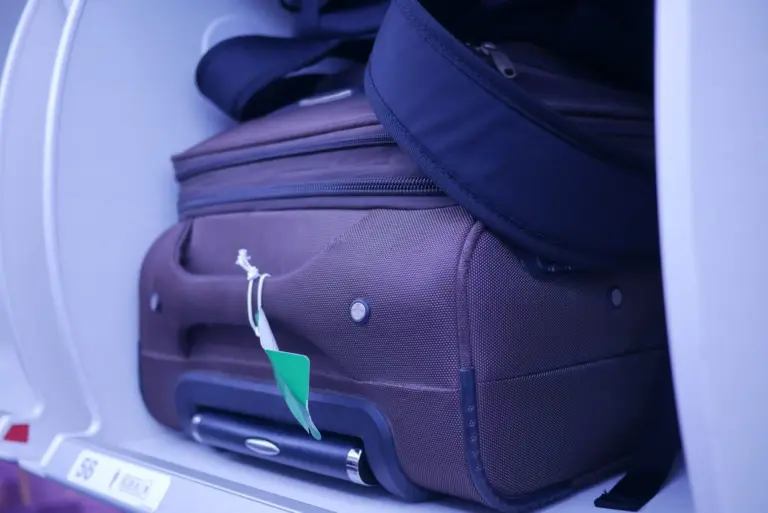 Cómo limpiar tu maleta de tela en 7 pasos (y que no huela al próximo viaje)