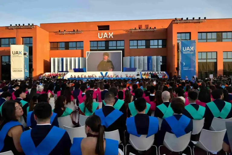 UAX celebra la graduación de casi 9.500 alumnos en un curso marcado por la innovación, la cocreación con empresas y la internacionalización