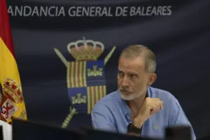 "El más apuesto de todos": ¿Quién está detrás del osado comentario que le han hecho a Felipe VI y que incomoda a la reina Letizia?