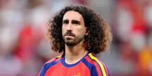 "Flipo": Marc Cucurella finalmente se tatúa a Luis de la Fuente y el diseño elegido se roba todas las miradas