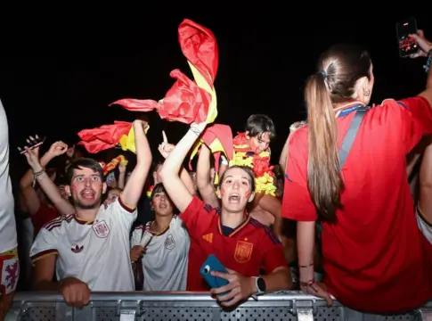 Aficionados de la selección española animando durante el Mundial 2026 Aficionados de la selección española animando durante el Mundial 2026