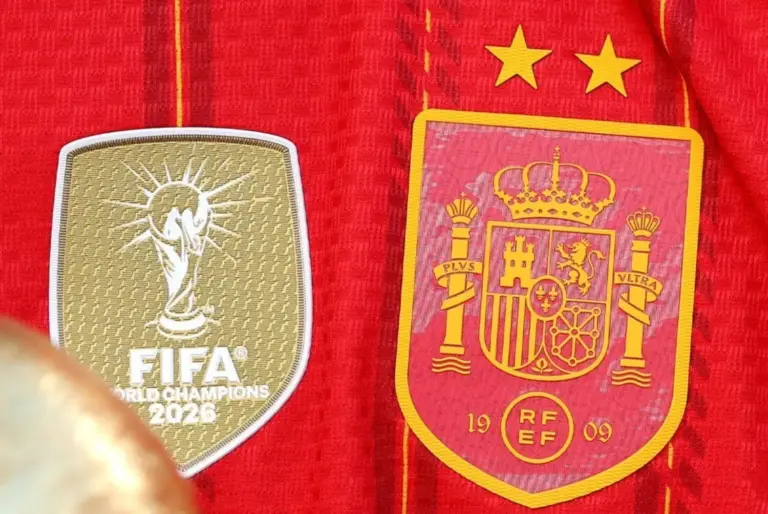 La tradición de las estrellas que llevan las selecciones en su escudo no empezó en un Mundial