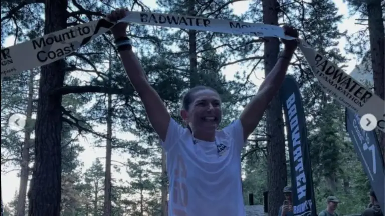 Carmen Pérez destroza el récord femenino en la Badwater 135 y roza el podio absoluto