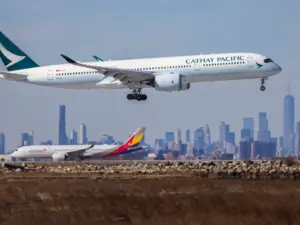 Cathay Pacific lanza nuevas rutas desde Madrid: vuelos a Hong Kong, Buenos Aires y Santo Domingo