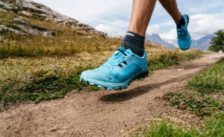 El podólogo desvela las mejores zapatillas para tus pies: Samba y Converse suspendidas, Hoka y Altra arrasan