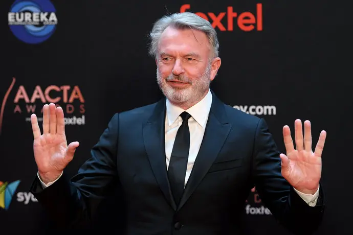 La curiosa imagen de Sam Neill, actor de Jurassic Park, antes de su repentino fallecimiento 1 El inesperado adiós de Sam Neill tras superar su dura enfermedad
