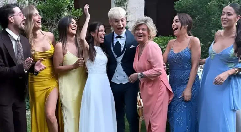 El tatuaje de Terelu Campos en honor a 'Supervivientes' enloquece a todos en la boda de Almácor
