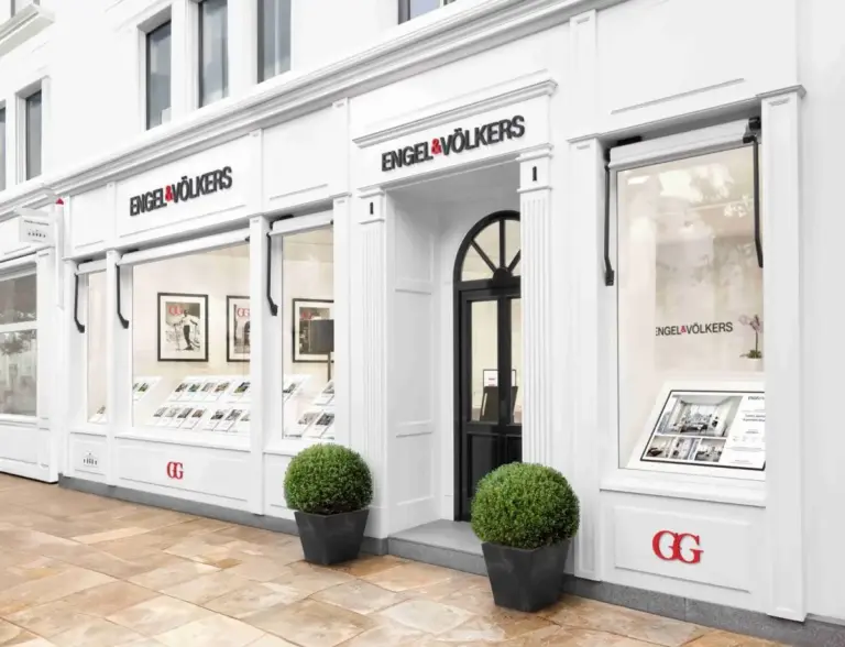 Engel & Völkers Commercial lanza un plan pionero en España con 267 contrataciones laborales